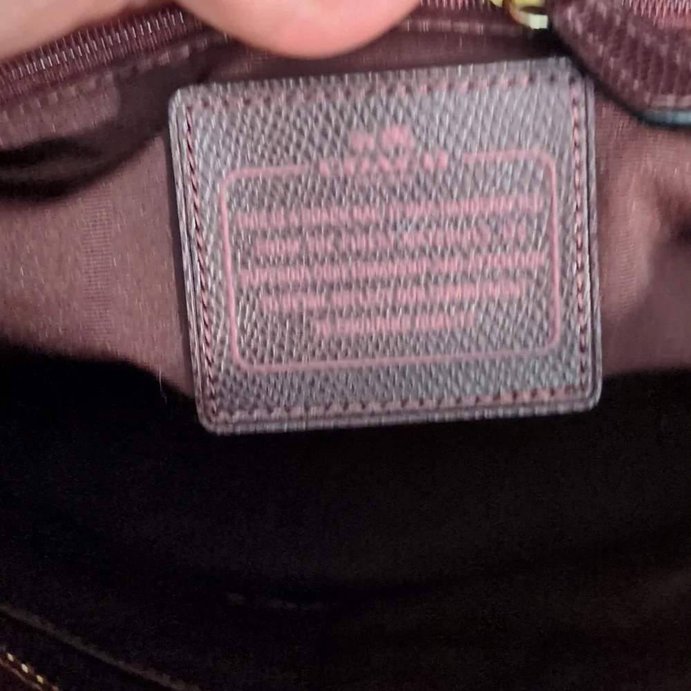 Coach City Zip Tote Bag in Dark Cherry​